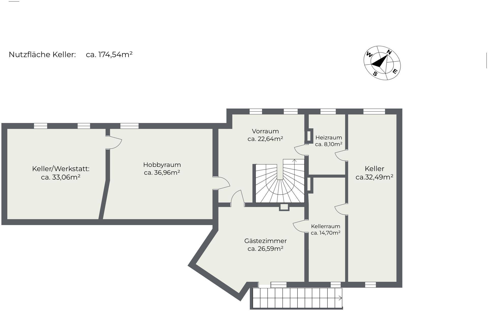 Grundriss des Kellers mit Hobbyraum, Lagerräumen und einem Gästezimmer.