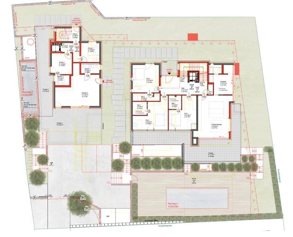 Grundrissplan des Erdgeschosses mit zwei Gebäuden, Terrassen und Poolbereich.