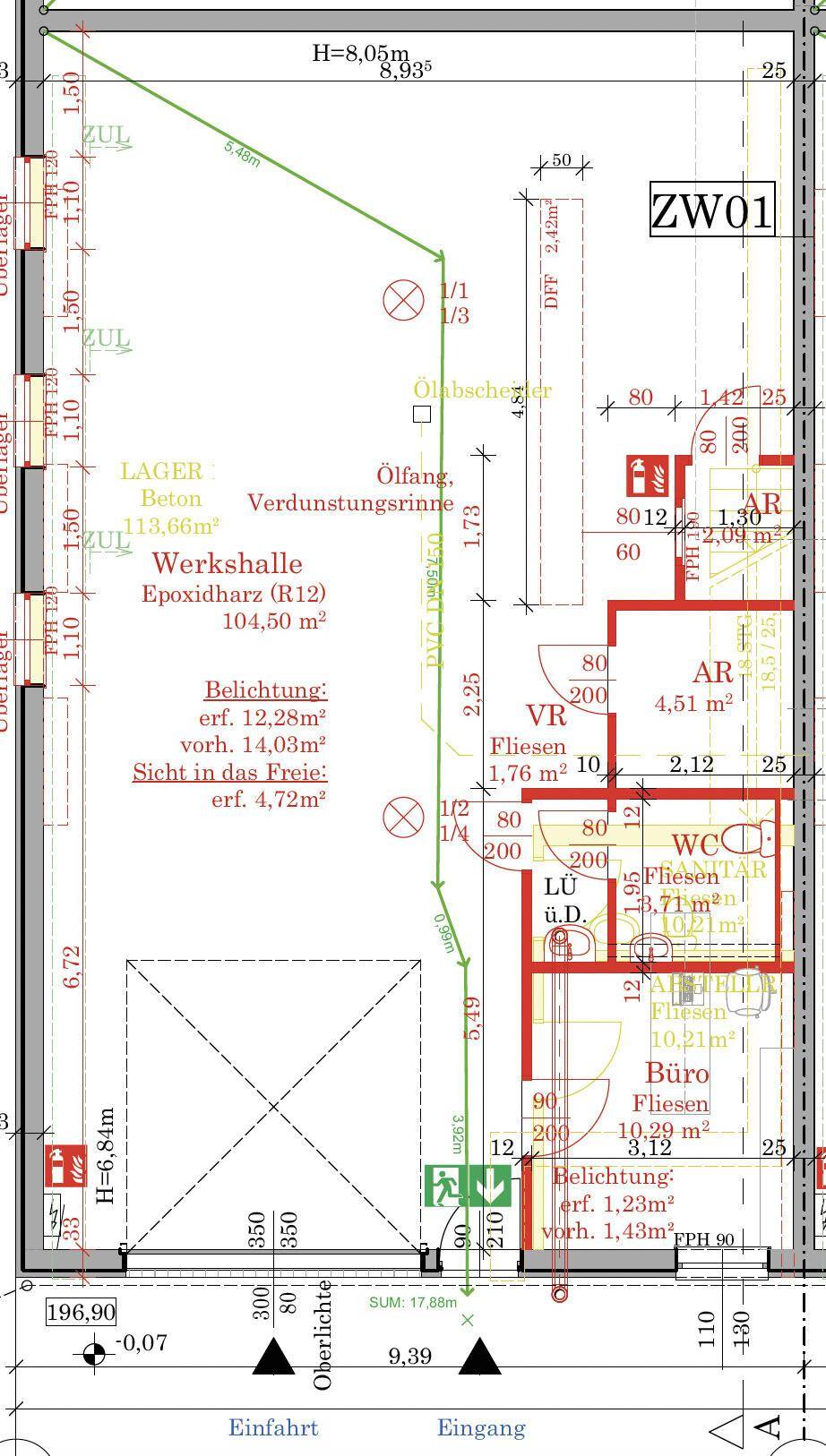 Grundriss einer Werkhalle mit Lager, Büro, WC und separaten Zugängen.