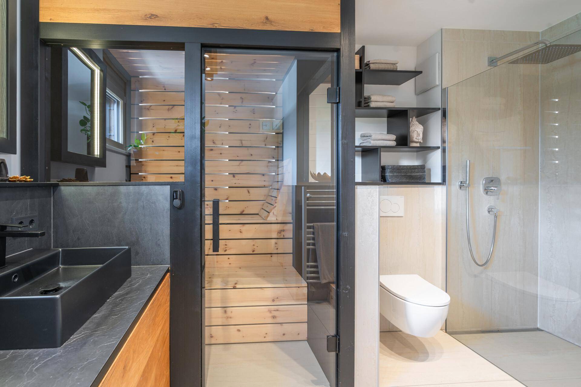 BADEZIMMER MIT SAUNA