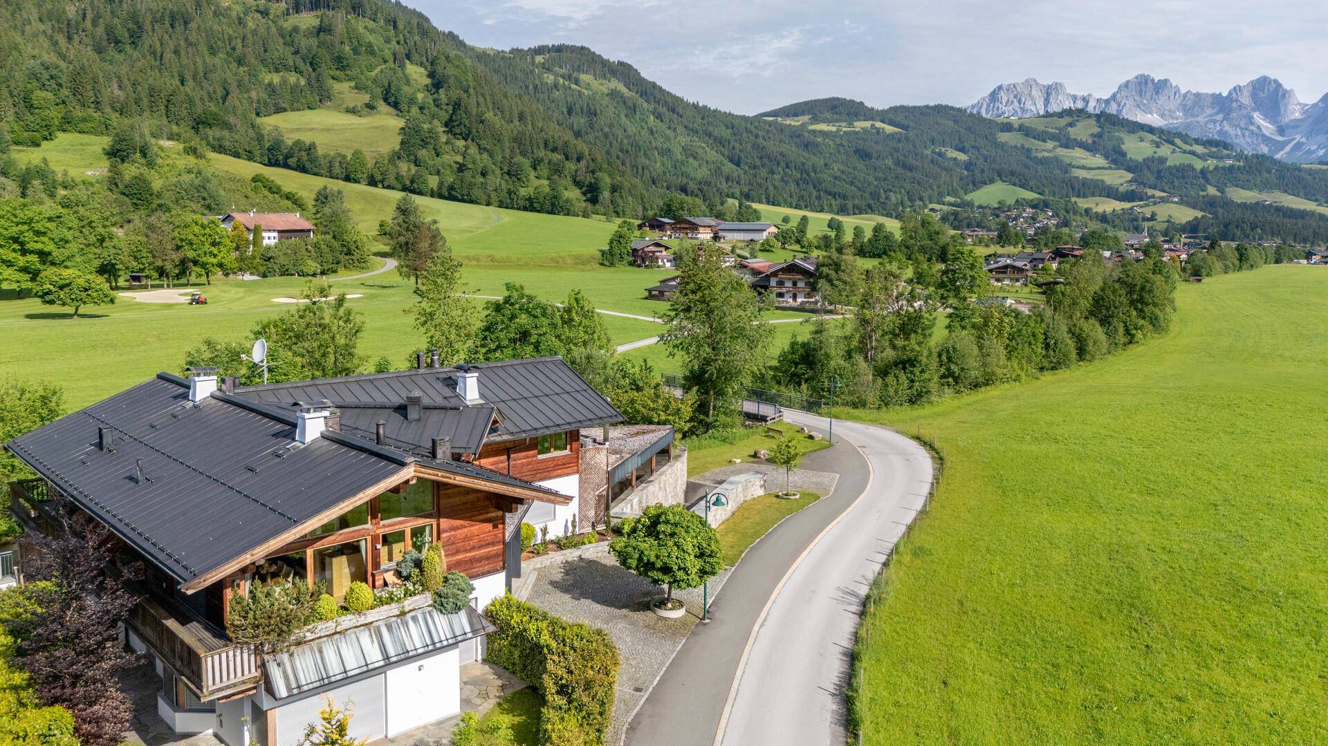 Moderne Haushälfte mit Kaiserblick – pohled 2