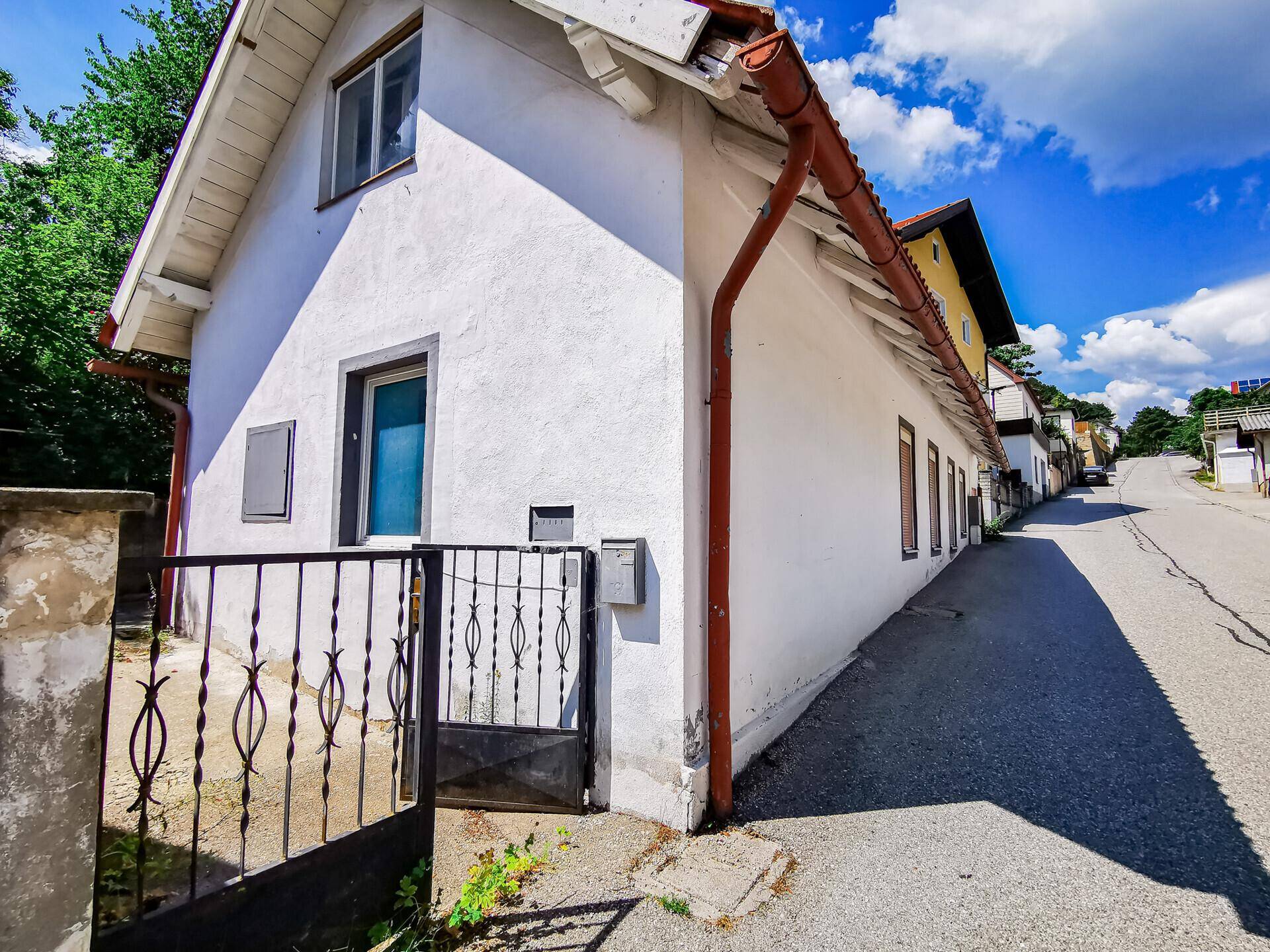 Renovieren aufgepasst! Haus in toller Lage nähe Hoher Wand und Schneeberg - Ansicht 2