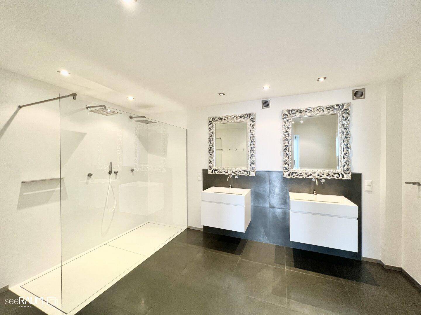 Luxuriöse Traumwohnung mit Pool und Panoramablick - Ansicht 4