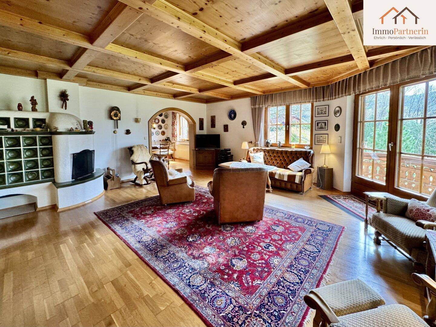 Charmantes Landhaus mit Alpenblick, 2.400 m² Bauland &amp; Ausbaupotenzial – pohled 2