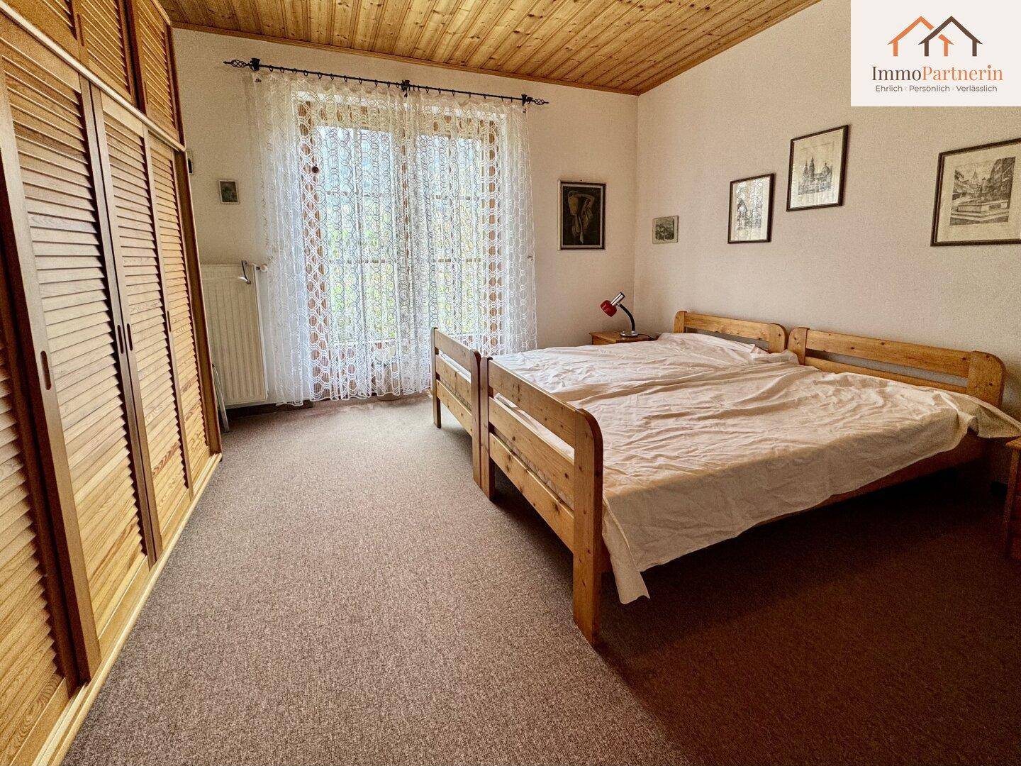 Charmantes Landhaus mit Alpenblick, 2.400 m² Bauland &amp; Ausbaupotenzial – další