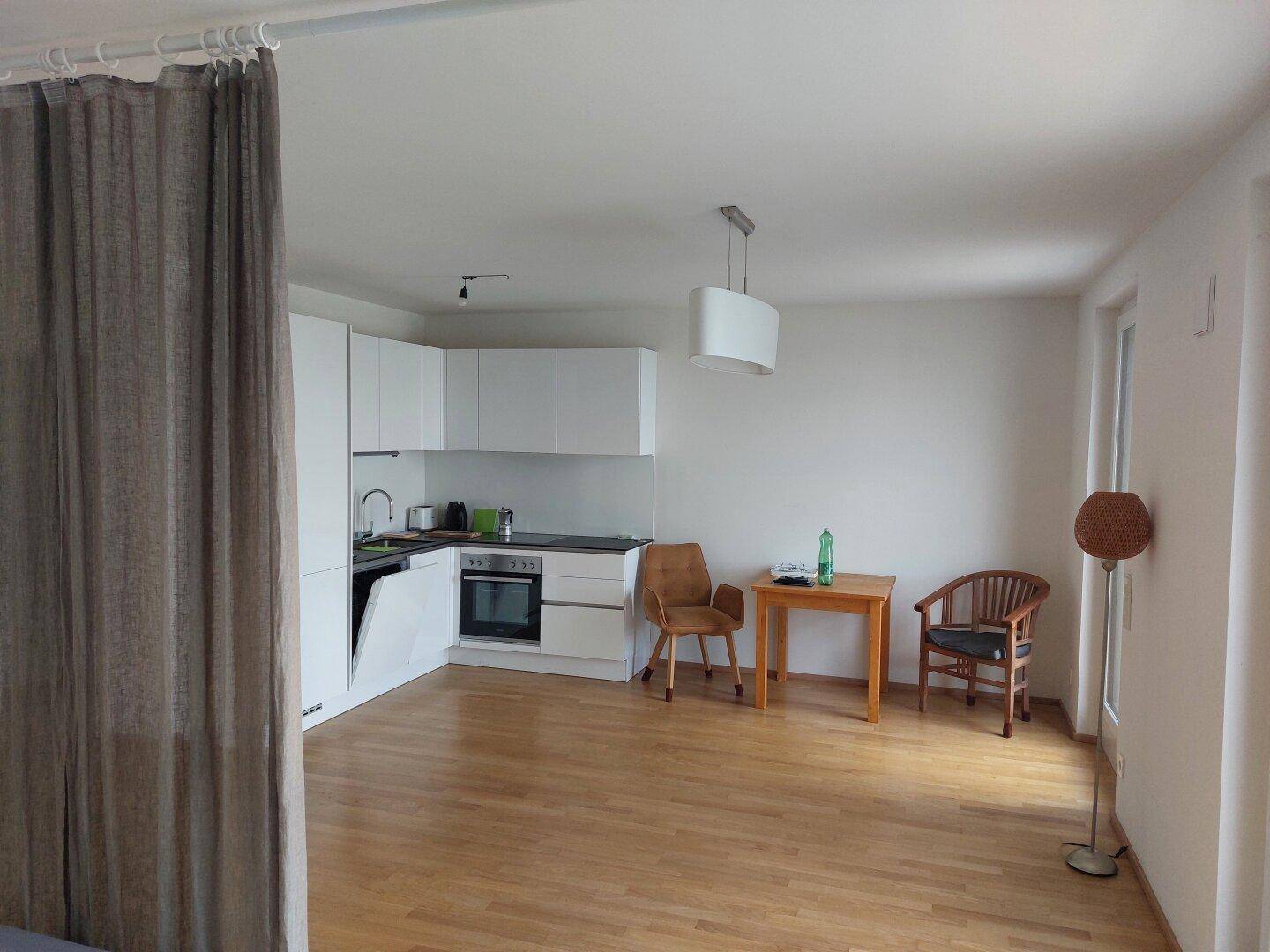 ab sofort verfügbar! Schöne 2 Zimmer Wohnung mit Blick auf die Donau - Widok 2