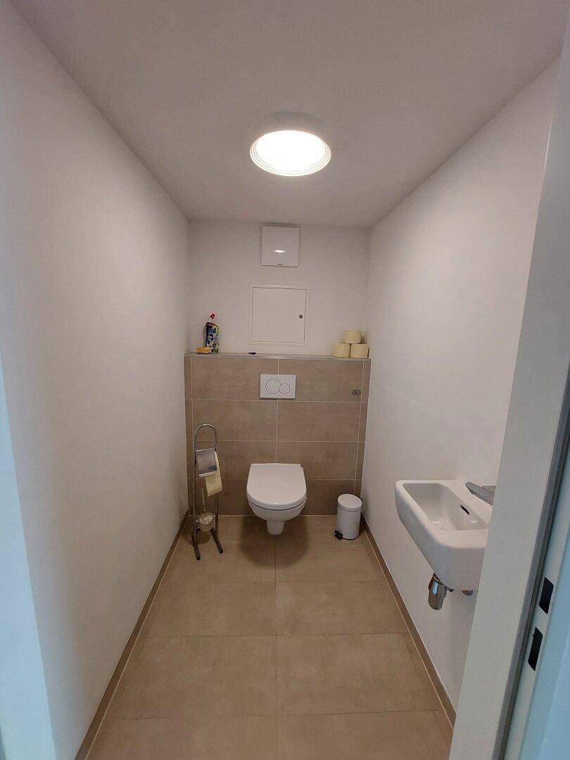 ab sofort verfügbar! Schöne 2 Zimmer Wohnung mit Blick auf die Donau - Widok 5