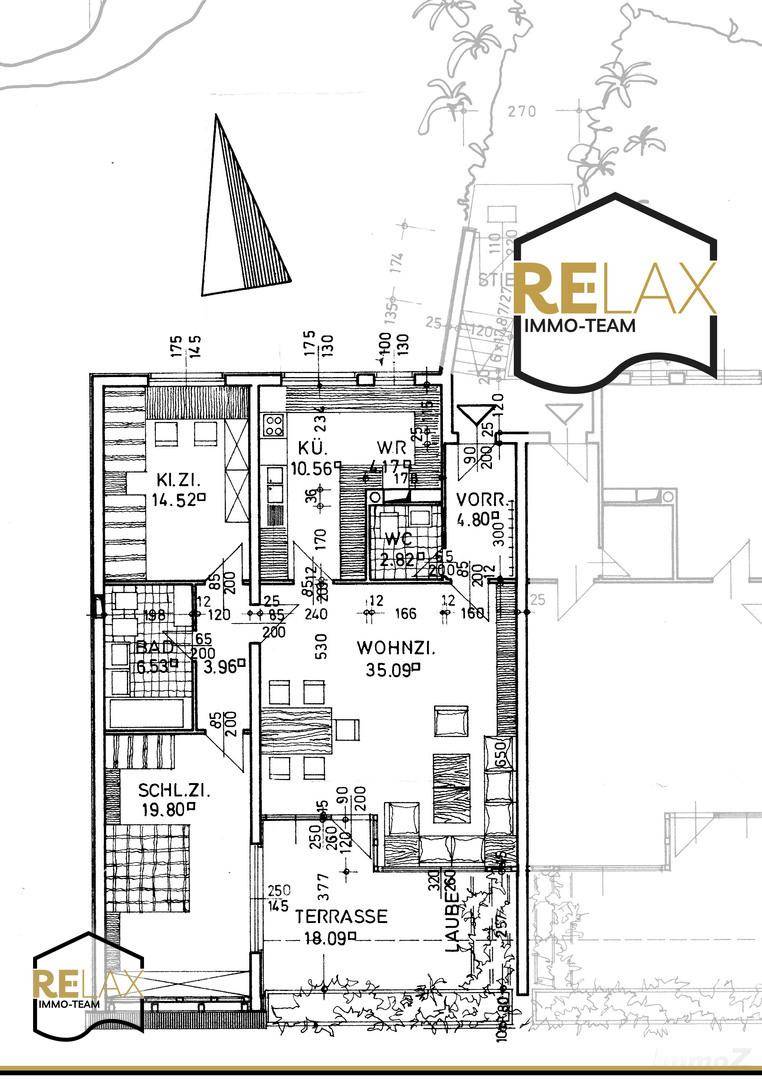 Detaillierter Grundriss der Wohnung mit Raumaufteilung und Terrassenzugang.
