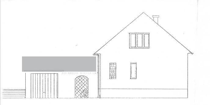Seitenansicht des Hauses mit Satteldach und angrenzender Garage in einer architektonischen Zeichnung.