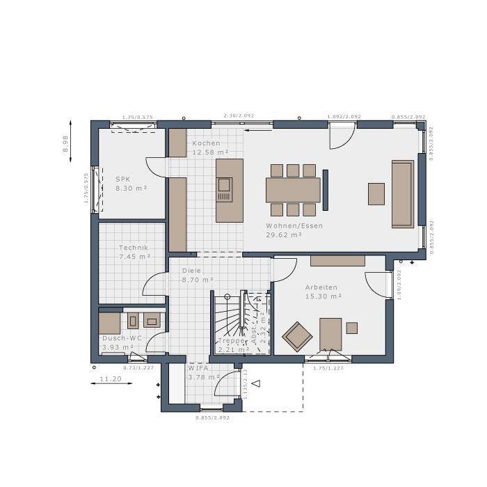 Grundriss des Erdgeschosses mit offener Küche, Wohn-Essbereich und separatem Arbeitszimmer.