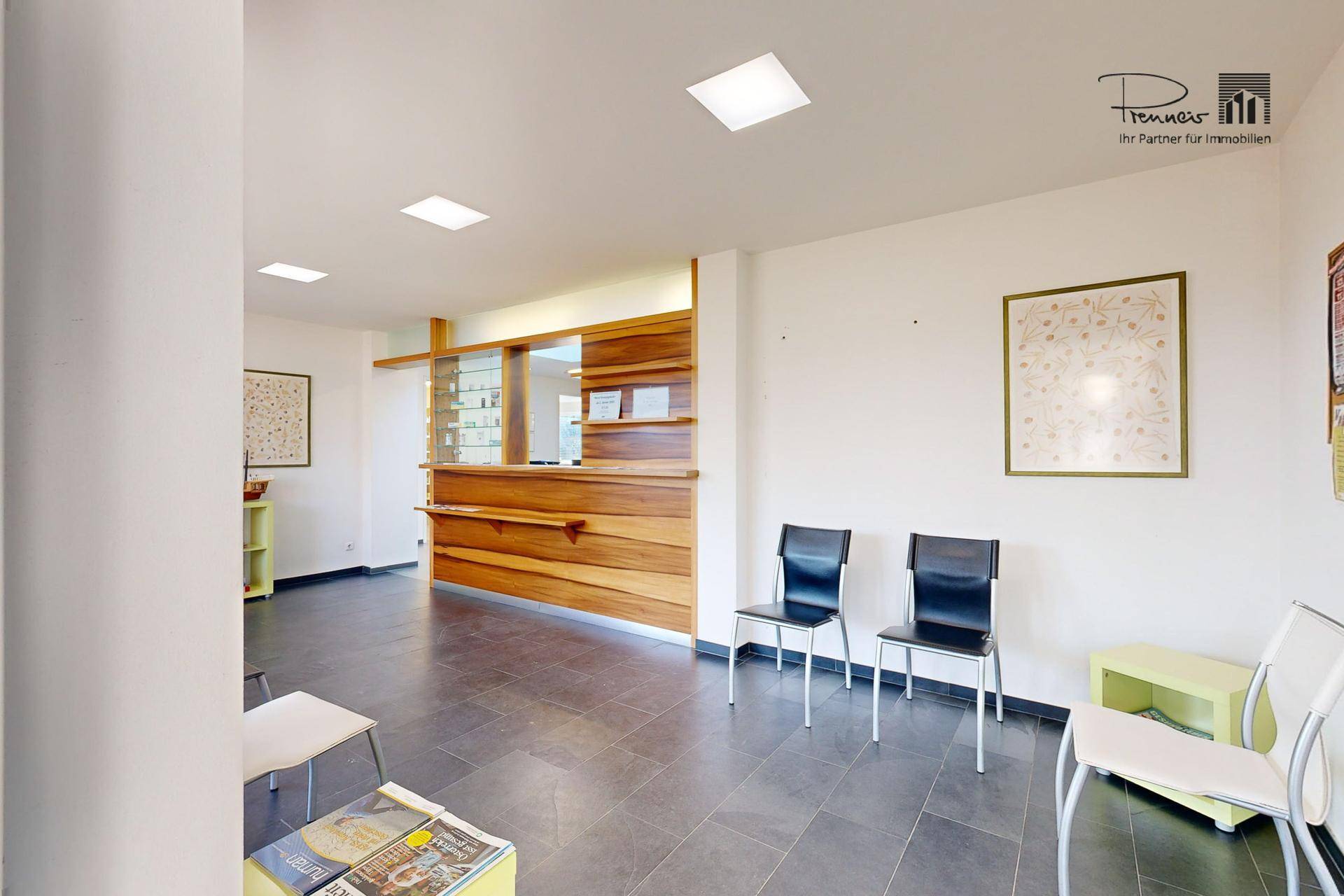 Attraktives Büro / Praxisgebäude am Attersee - Möglichkeit einer Bürogemeinschaft - Mehr