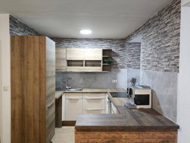 Charmante Ferienwohnung mit Zweitwohnsitzgenehmigung in Zell am See, Top Lage frisch renoviert – pohled 2