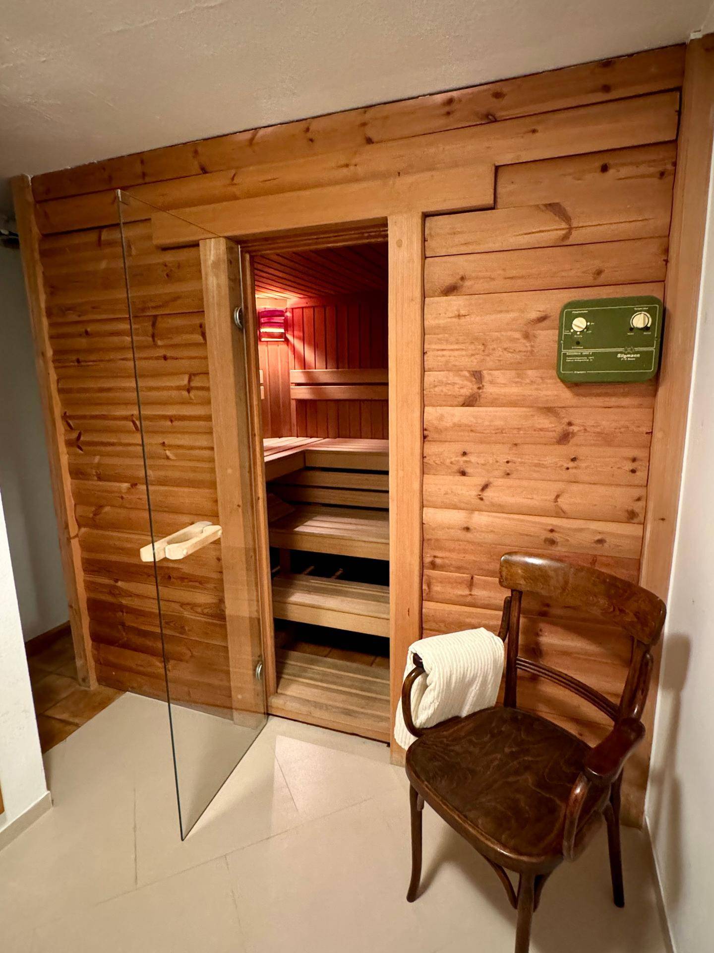 Villa in exklusiver Lage mit Garten, Sauna und großer Terrasse - Ansicht 6