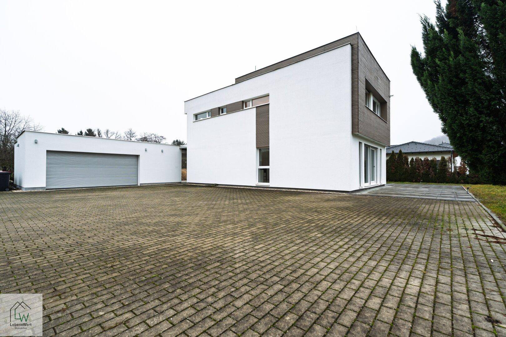 Privates Naturresort: Designhaus mit Schwimmteich &amp; 3.149 m² - Ansicht 2