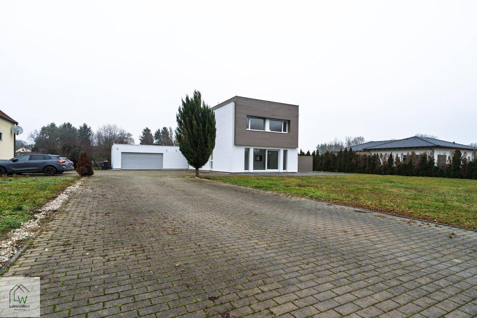 Privates Naturresort: Designhaus mit Schwimmteich &amp; 3.149 m² - Ansicht 3