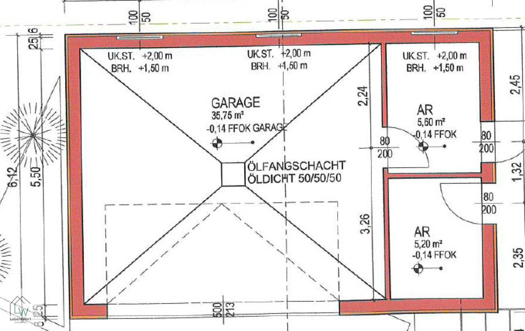 Grundriss der Garage mit Abstellräumen und technischer Ausstattung.