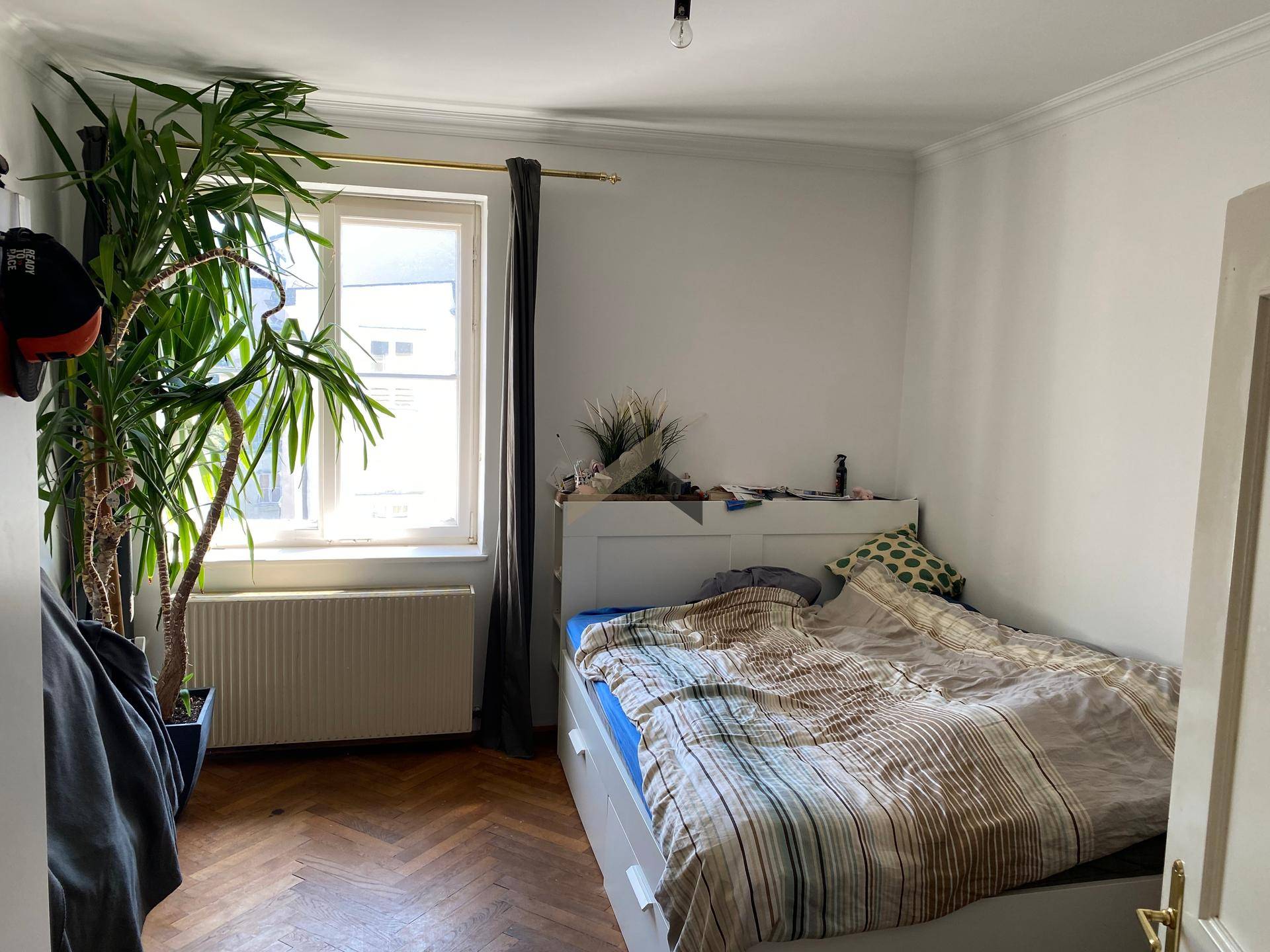 Schlafzimmer 1