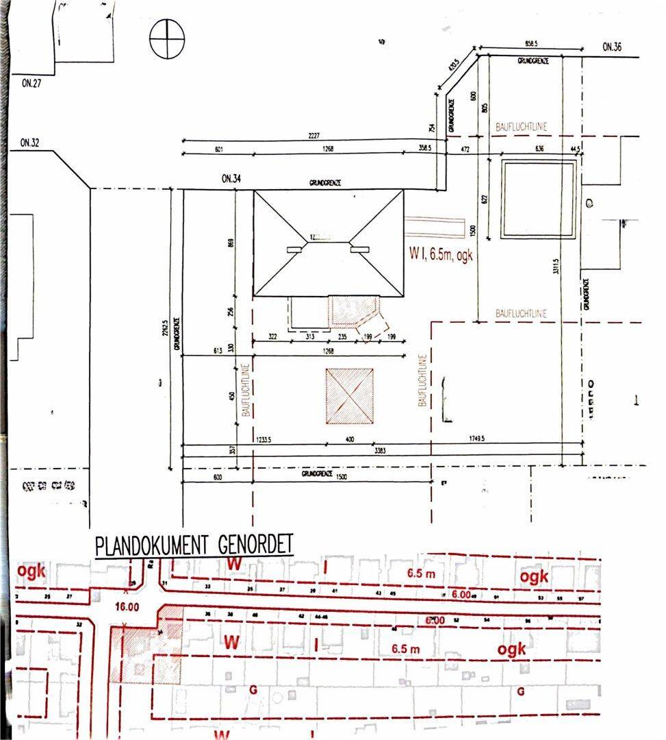 Lageplan des Grundstücks mit eingezeichnetem Gebäude und umliegenden Grenzen.