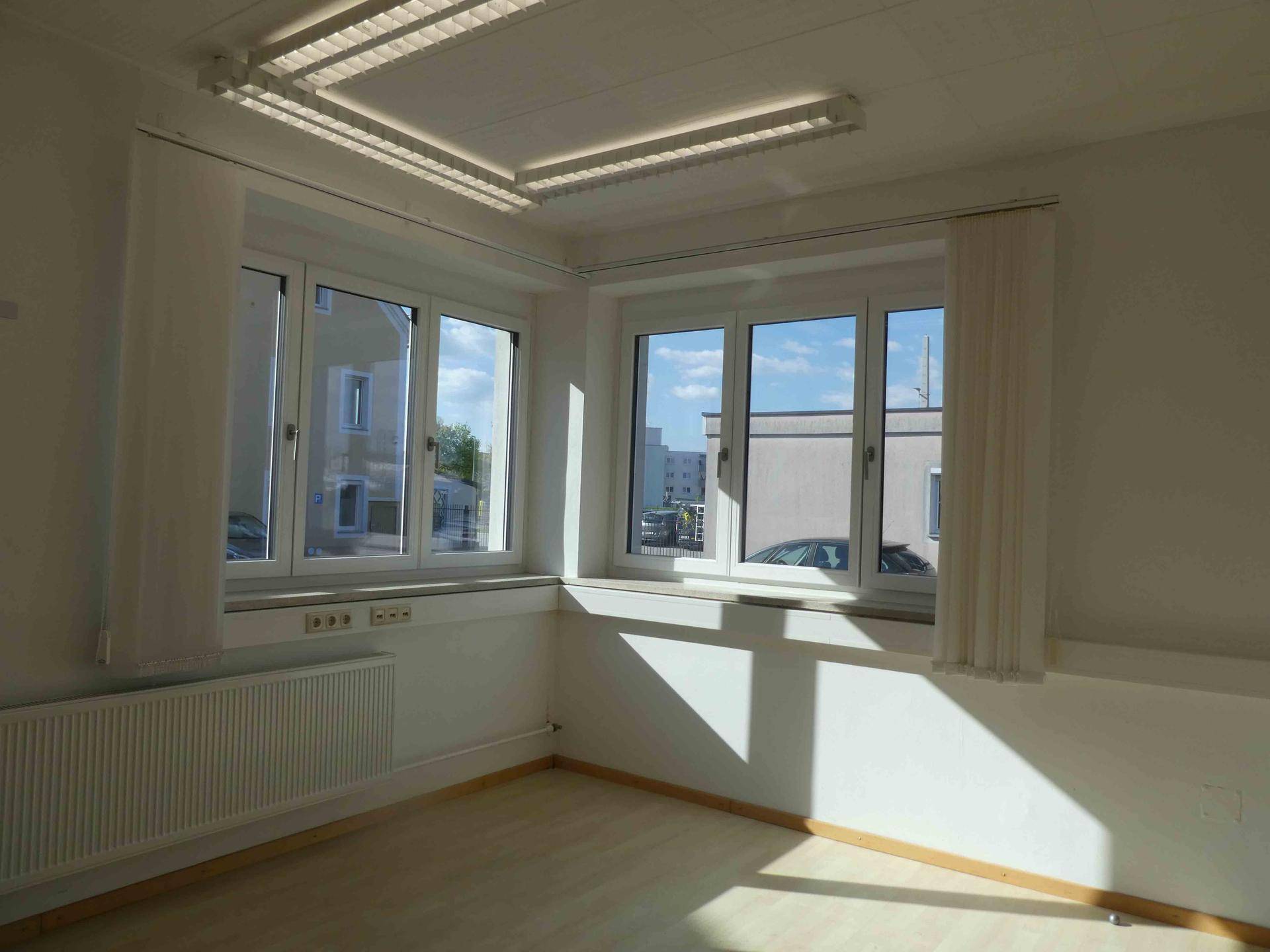 Schöne Büro- bzw. Praxisräume in 5280 Braunau am Inn zu vermieten - Ansicht 2