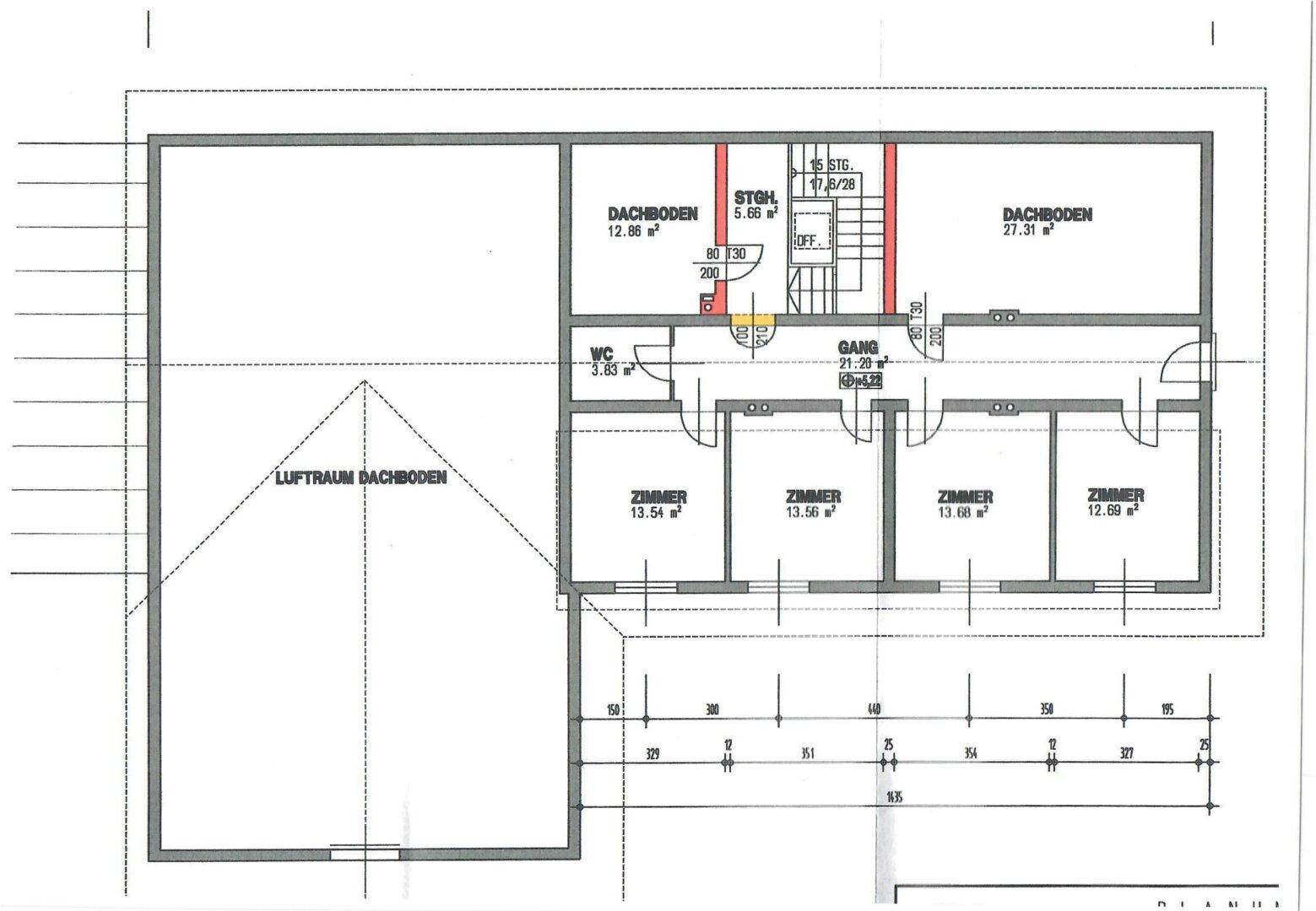 Grundriss des Dachgeschosses mit Zimmern, WC und Dachschrägen.