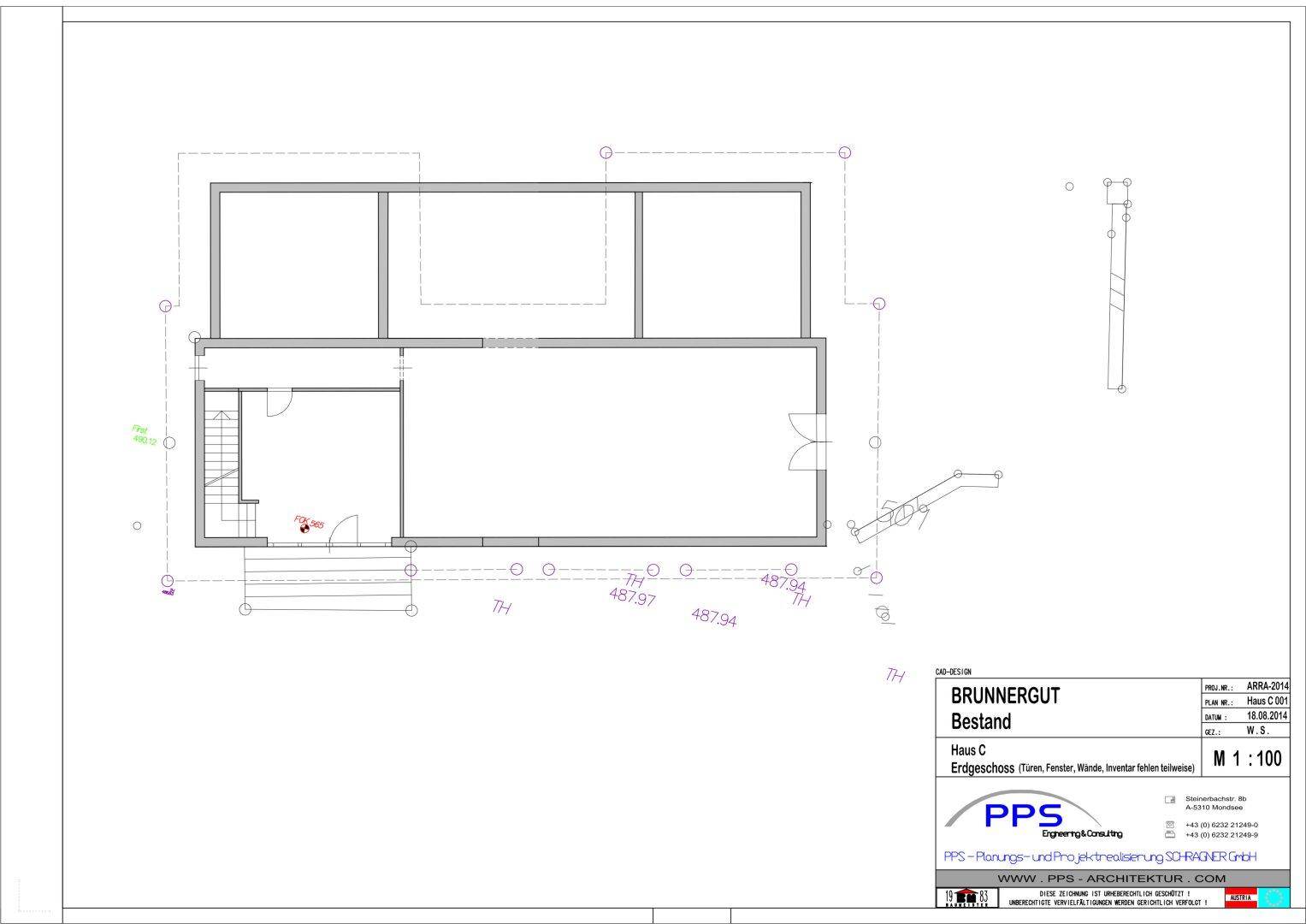 Grundriss des Erdgeschosses von Haus C mit Treppenhaus und mehreren Räumen.