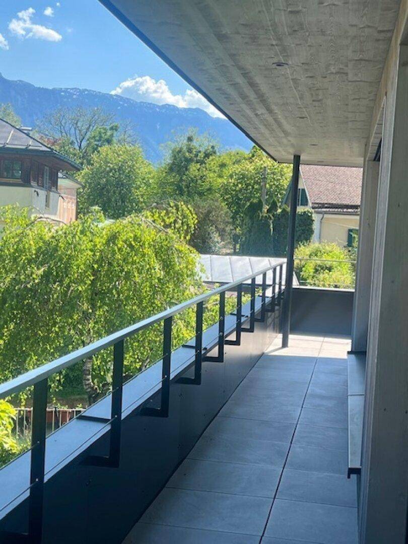 großer Balkon