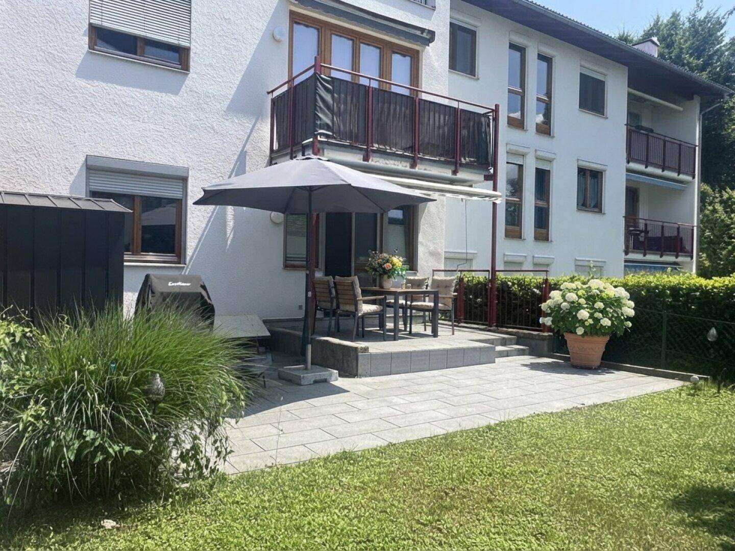 ruhige, teilmöblierte Gartenwohnung