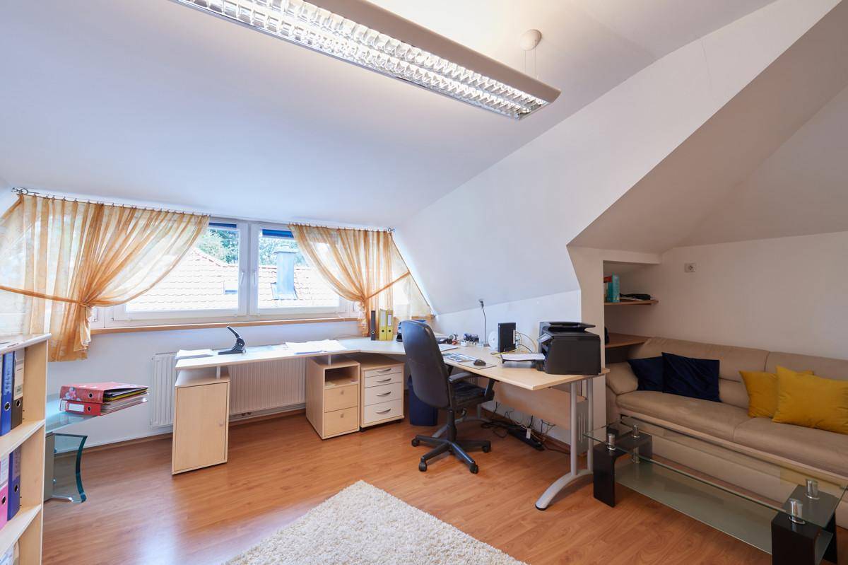 1. Schlafzimmer/Büro DG