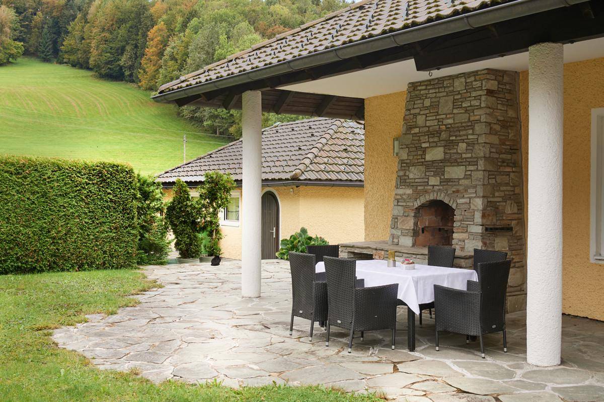 Überdachte Terrasse