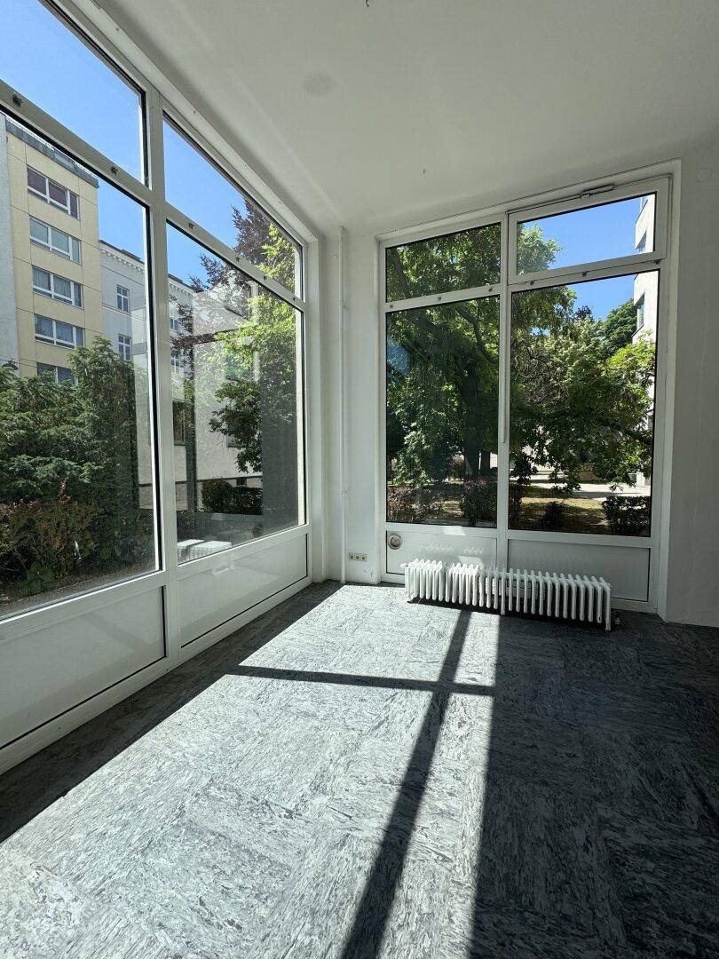 Attraktive Gewerbefläche in Bestlage – als Lokal, Nagelstudio, Massage, Büro, Atelier nutzbar – ab sofort verfügbar. - Widok 3