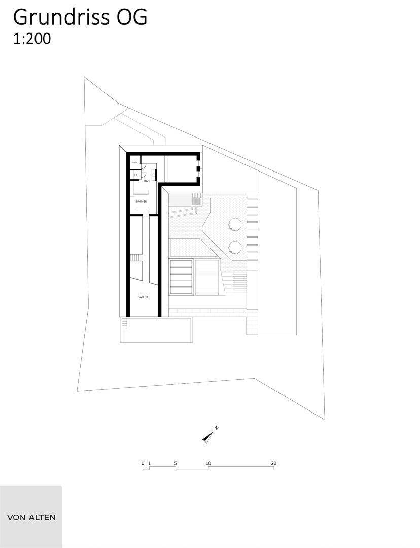 Grundriss des Obergeschosses mit offener Galerie und Zimmern.