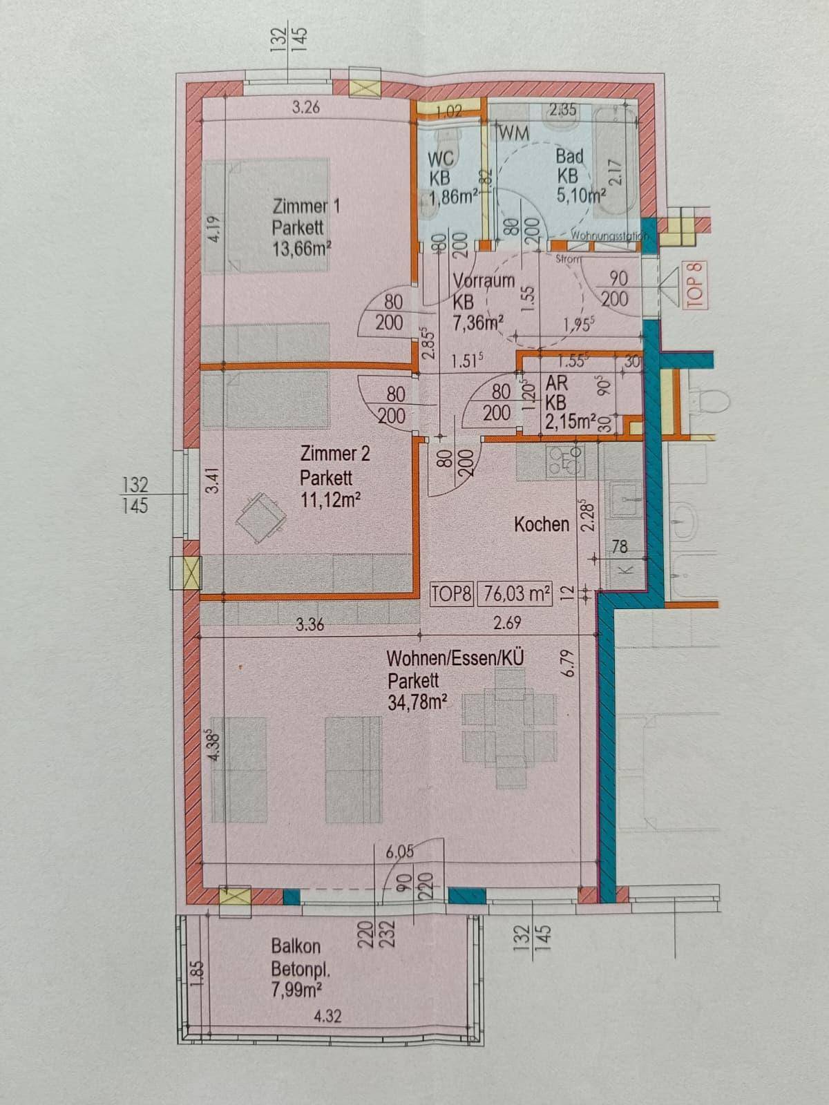 Detaillierter Grundriss einer Wohnung mit drei Zimmern, offenem Wohnbereich und Balkon.