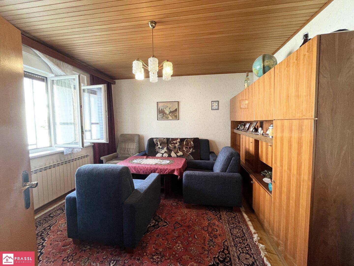 EG Zimmer zur Straße