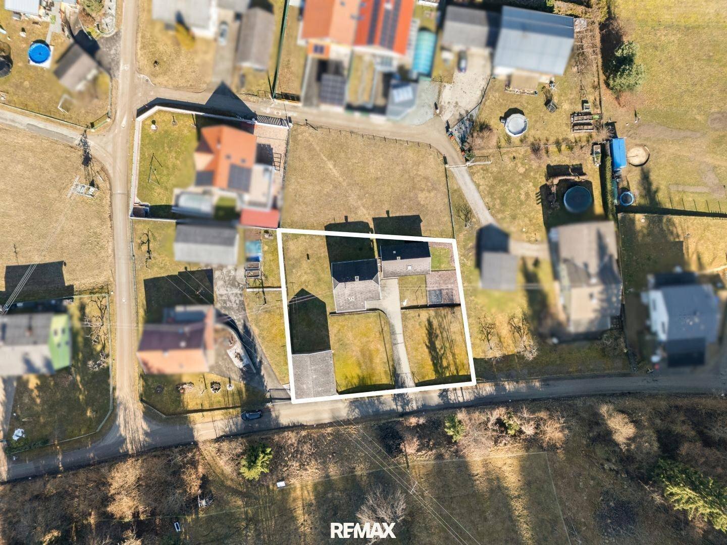 NEUER PREIS - Großzügiges Grundstück trifft solides Wohnhaus - Ansicht 3