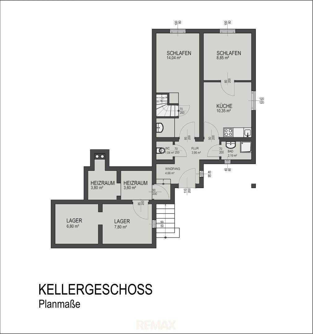 Grundriss des Kellergeschosses mit Heizraum, Lagerflächen und weiteren Räumen.