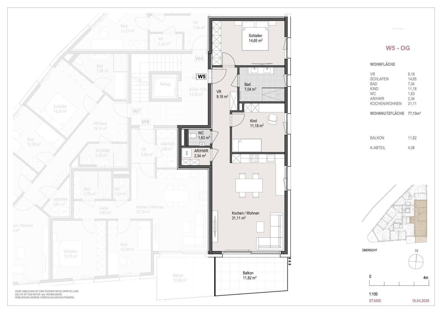 Grundriss einer Wohnung im Obergeschoss mit offenem Wohnbereich, zwei Schlafzimmern, Bad, separatem WC und Balkon.