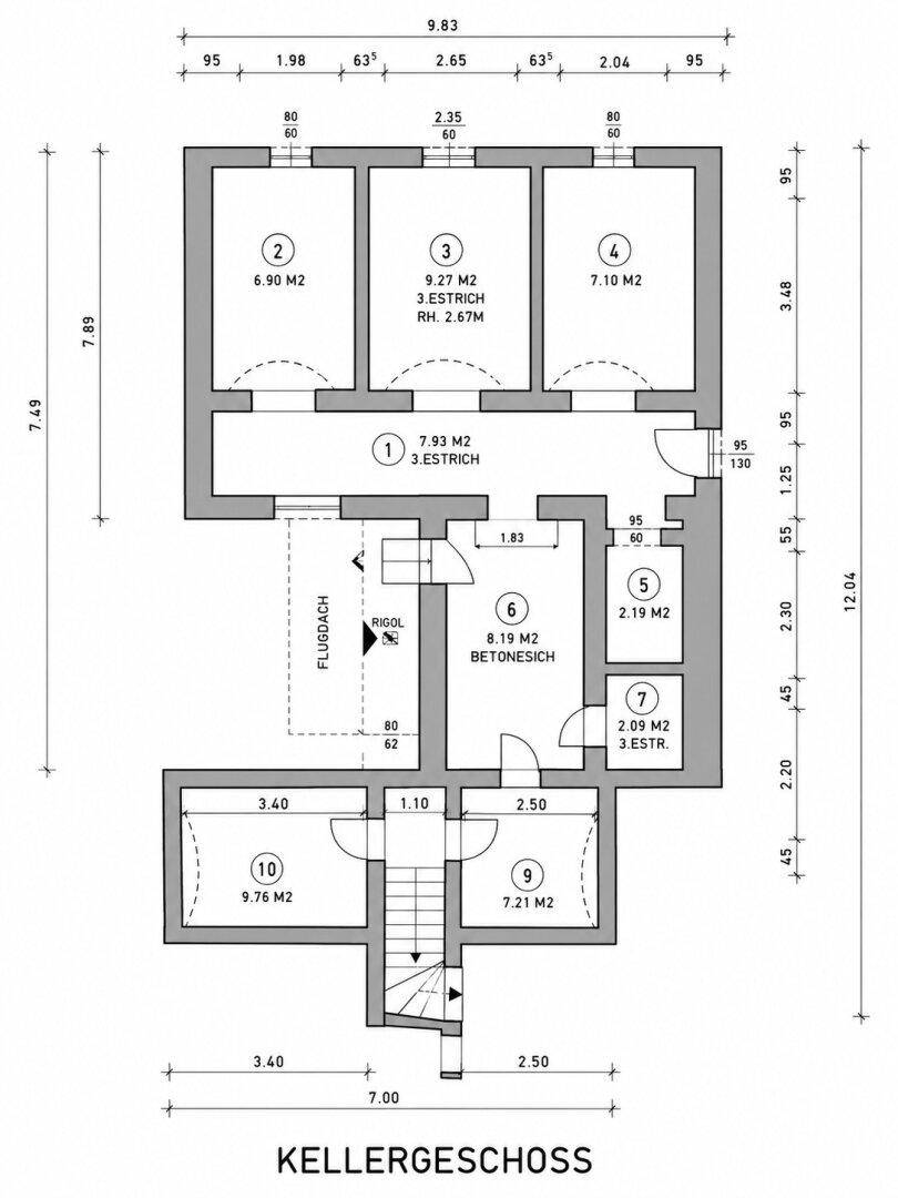 Grundriss des Kellergeschosses mit mehreren Räumen und einem Zugang zum Treppenhaus.