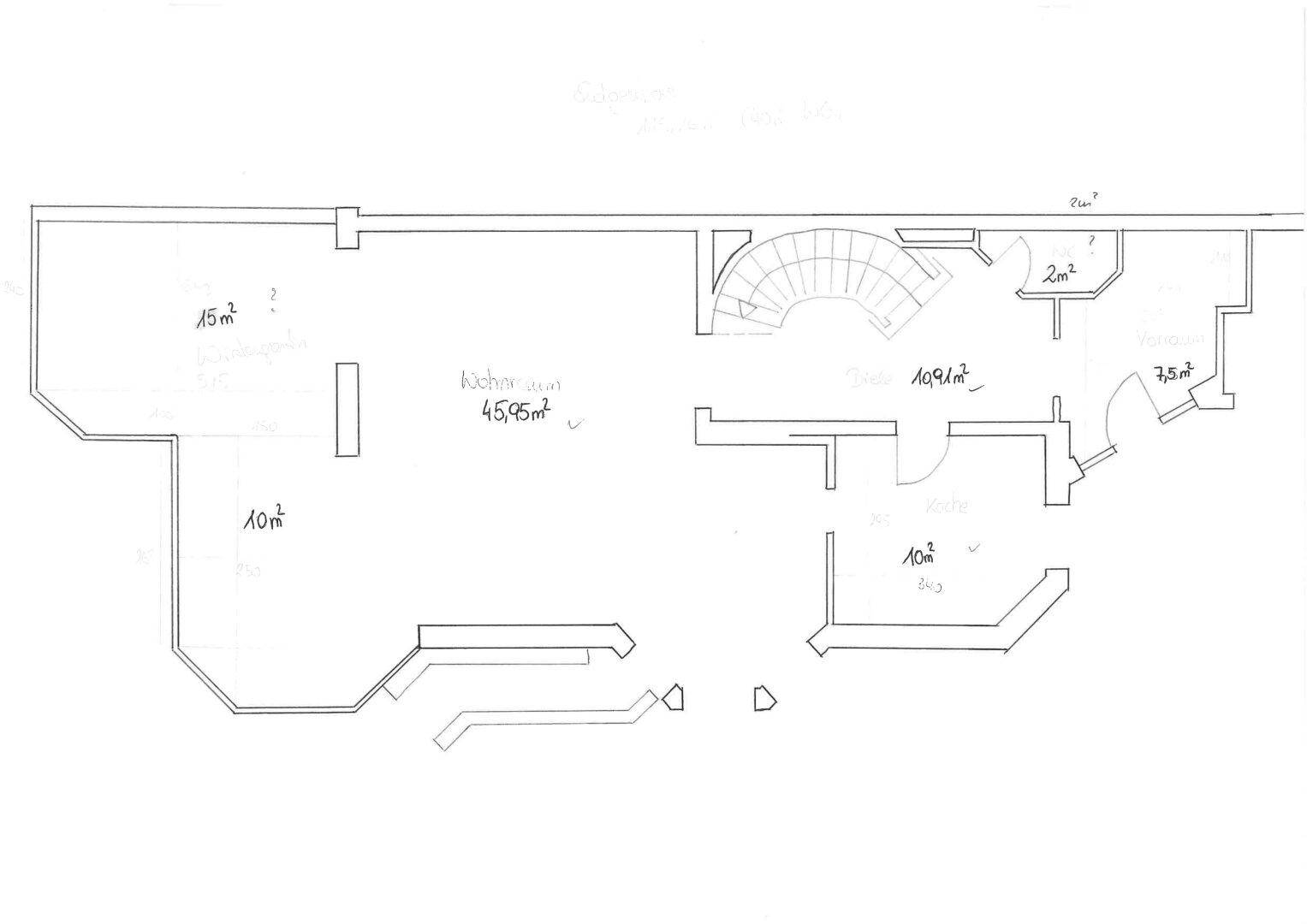 Grundriss des Obergeschosses mit verschiedenen Zimmern und Treppenaufgang.