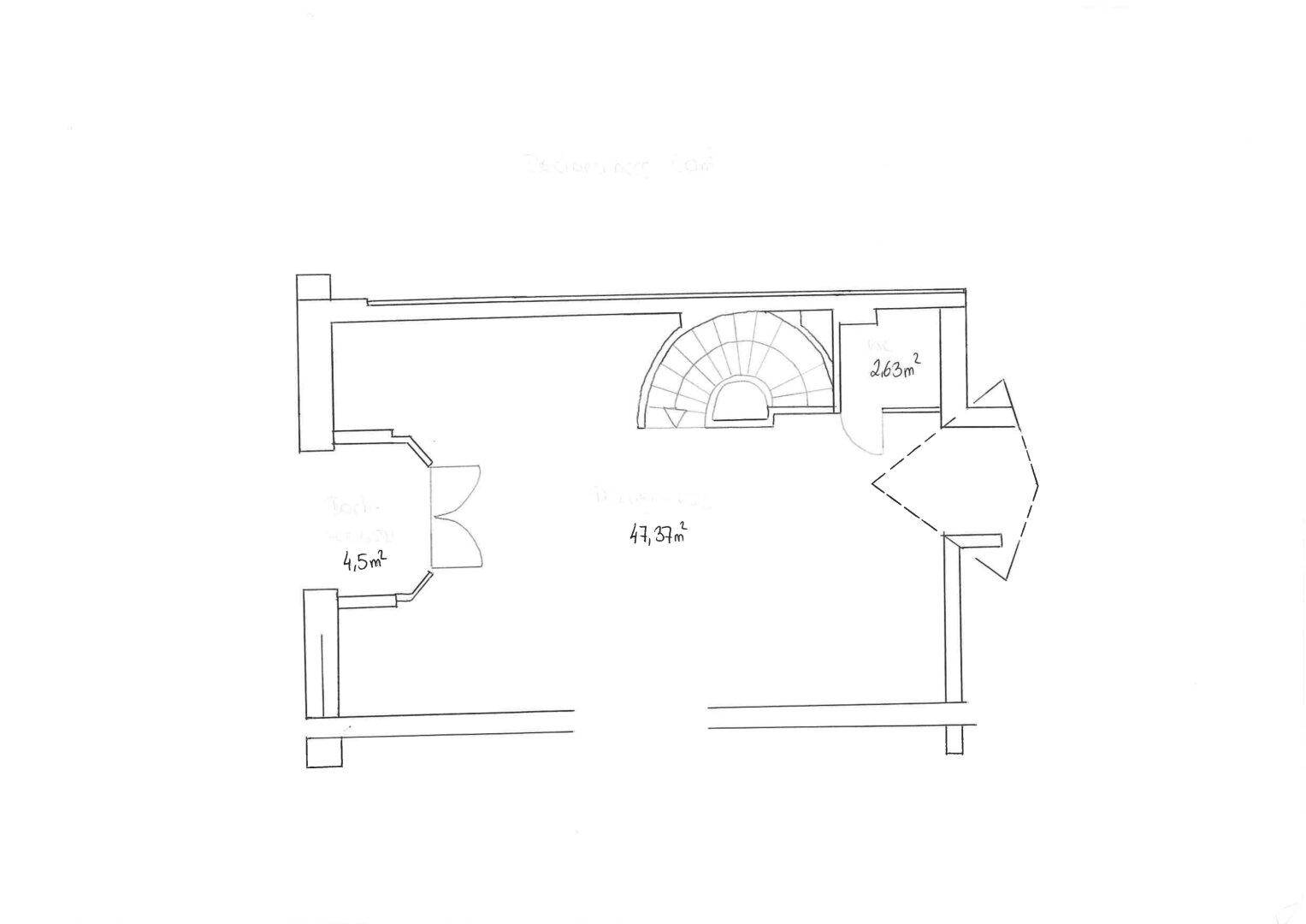 Grundriss des Kellers mit großem Raum und Treppenabgang.