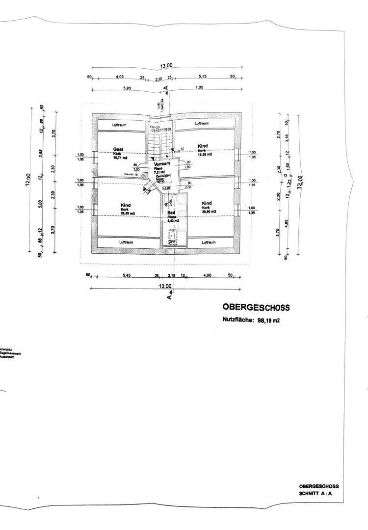 Grundriss des Obergeschosses mit Schlafzimmern und Badezimmer.