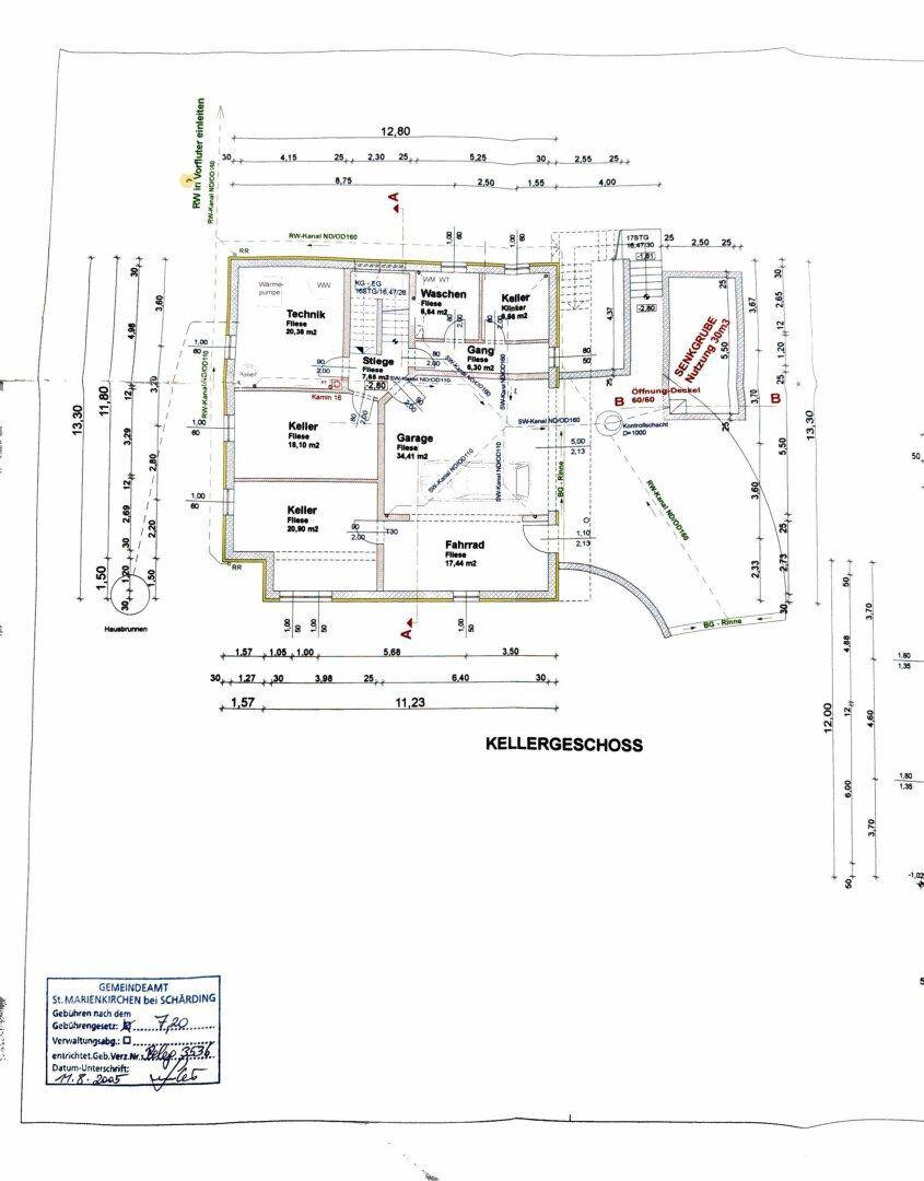 Detaillierter Grundriss des Kellergeschosses mit Technikraum und Garage.