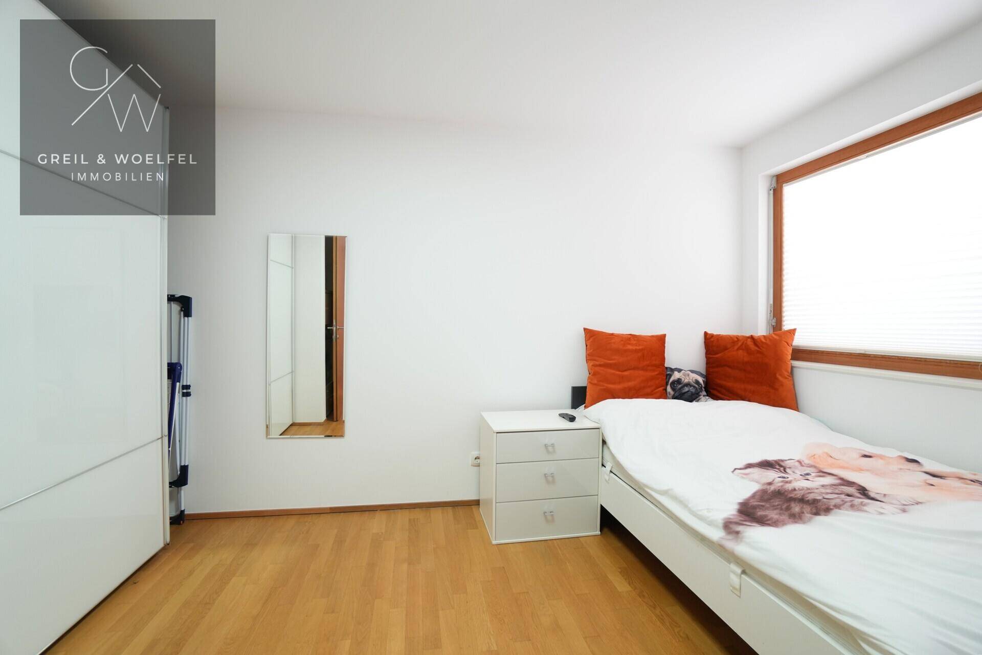 Schlafzimmer 2