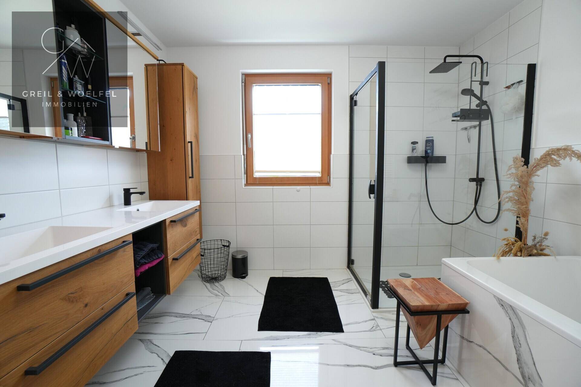 Badezimmer Ansicht 2