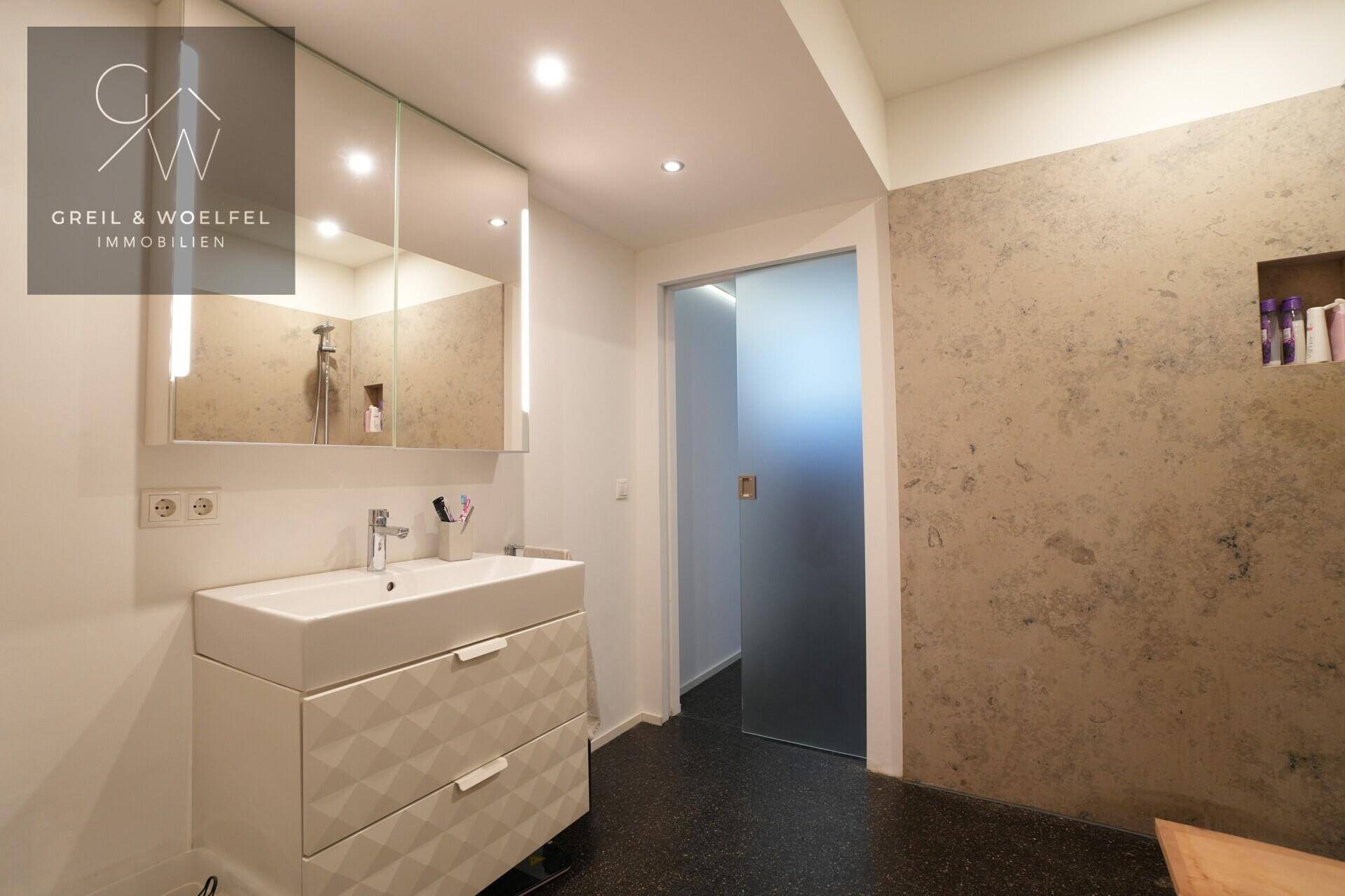 Badezimmer Ansicht 2