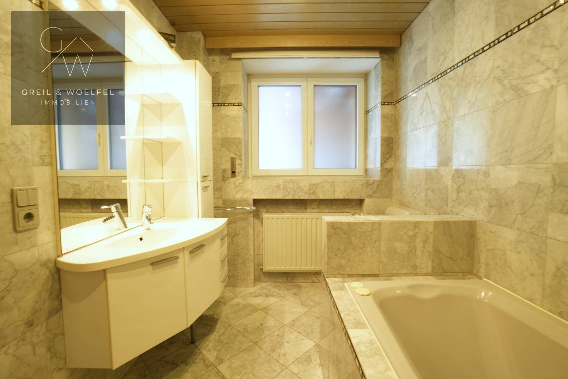 Badezimmer Ansicht 2