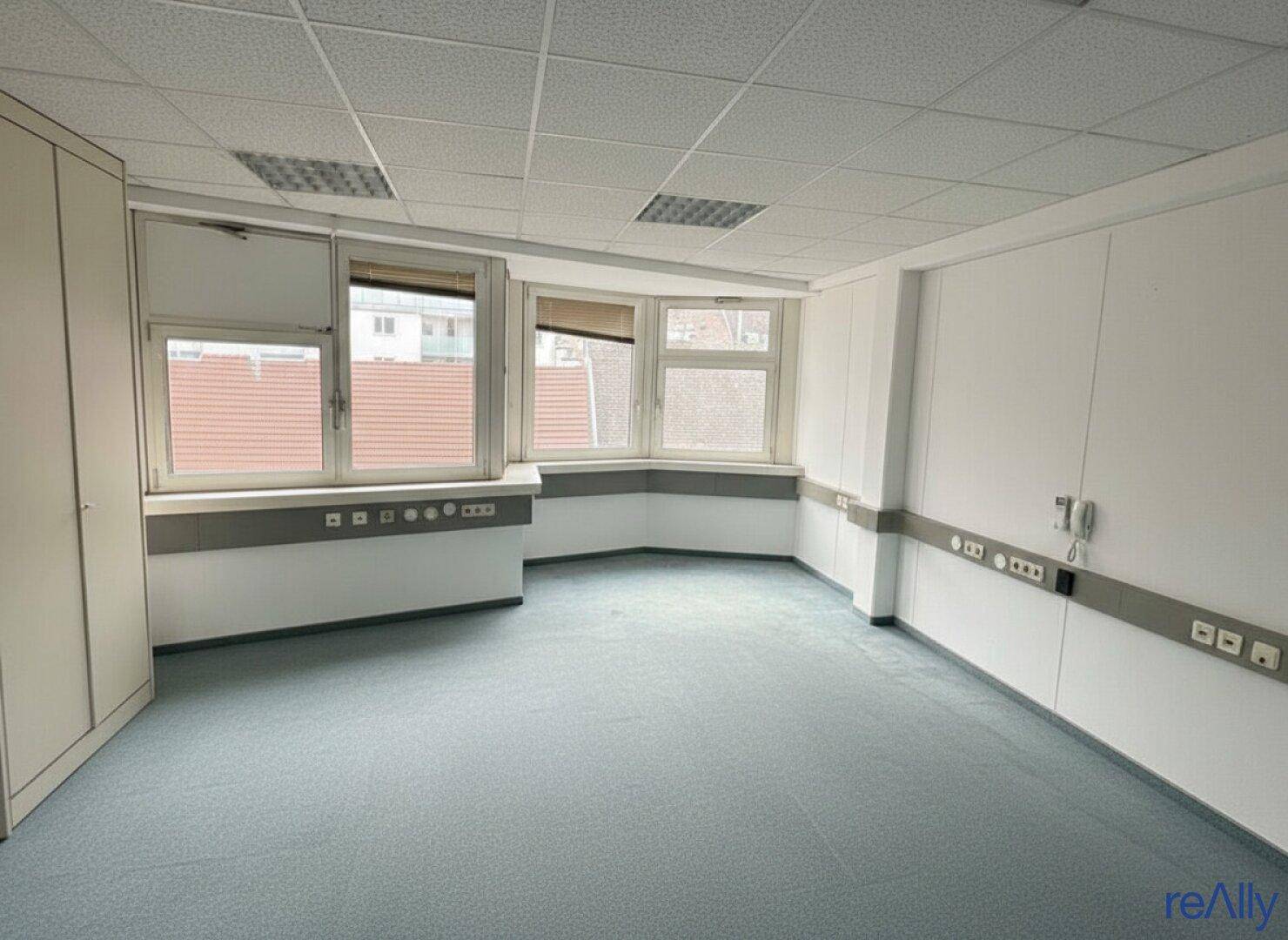 Großzügiges und lichtdurchflutetes Büro mit ca. 235 m² - Widok 3