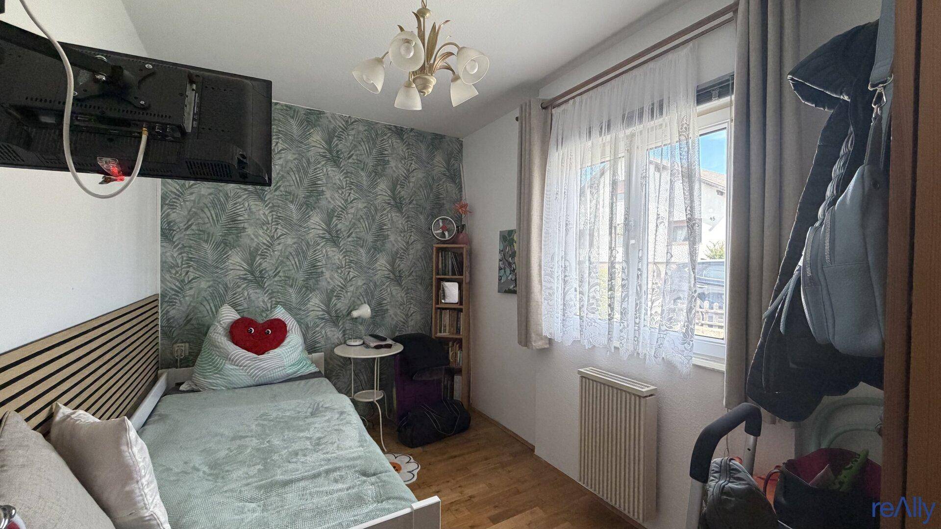 Seltene Grundstücksgröße zum attraktiven Kaufpreis - Großzügiges 1.000m² Traumgrundstück inkl. Bungalow mit Ausbaupotenzial - Ansicht 4