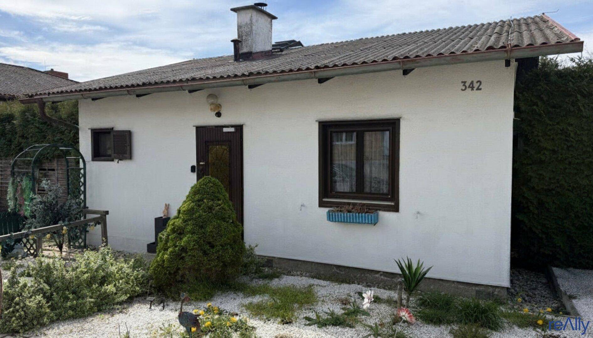 Seltene Grundstücksgröße zum attraktiven Kaufpreis - Großzügiges 1.000m² Traumgrundstück inkl. Bungalow mit Ausbaupotenzial - Ansicht 2