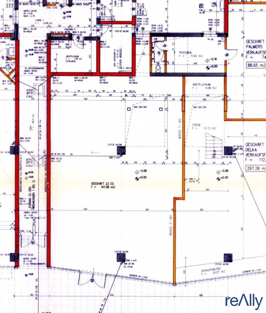 Detaillierter Grundriss eines Geschäftsraums mit Flächenangaben und verschiedenen Bereichen für eine gewerbliche Nutzung.