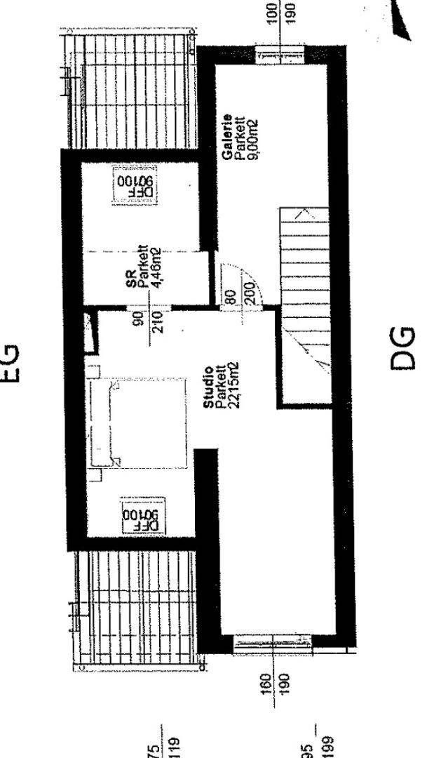 Grundriss des Dachgeschosses mit Studio, Galerie und Dachschrägen.
